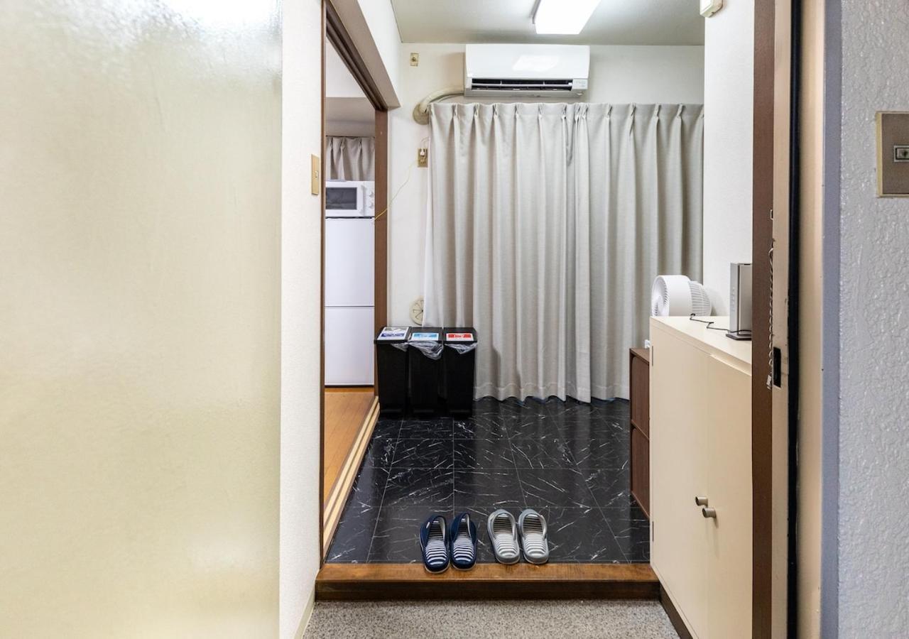 Apartment べニールメゾン泉 *